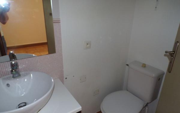 Appartement à vendre    2 pièces • 33,84 m2 La Tour-d'Aigues