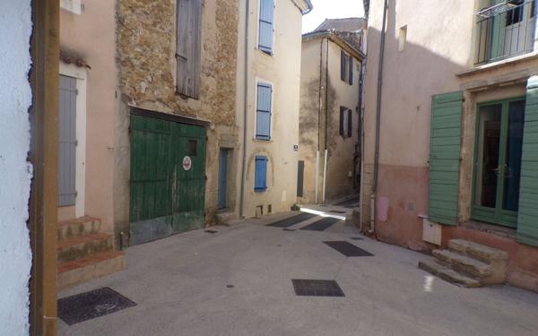Appartement à vendre    2 pièces • 33,84 m2 La Tour-d'Aigues
