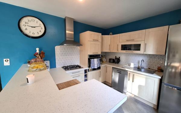 Maison à vendre    5 pièces • 115 m2 Cuise-la-Motte