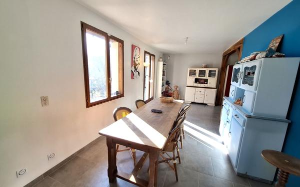 Maison à vendre    5 pièces • 115 m2 Cuise-la-Motte