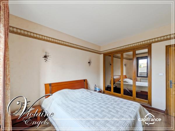 Grande maison familiale avec dépendances, piscine et vaste atelier à Pépieux (Aude – Minervois)