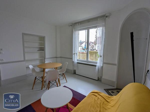 Appartement à louer 2 pièces 42m²