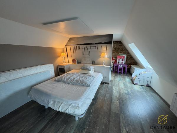 Maison semi-individuelle à vendre à Wasquehal - 4 chambres jardin et garage!