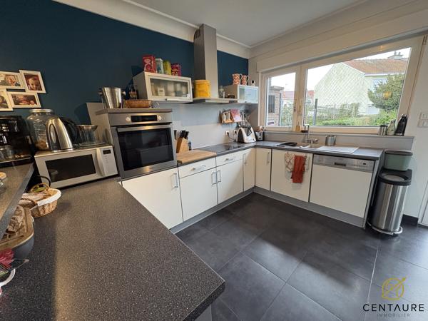 Maison semi-individuelle à vendre à Wasquehal - 4 chambres jardin et garage!