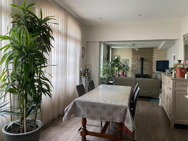 Maison et local commercial- Sable Sur Sarthe 8 pièce(s) 162 m2