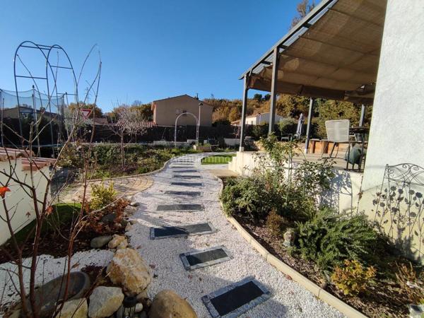 Location Maison 5 pièces à Sainte-Tulle