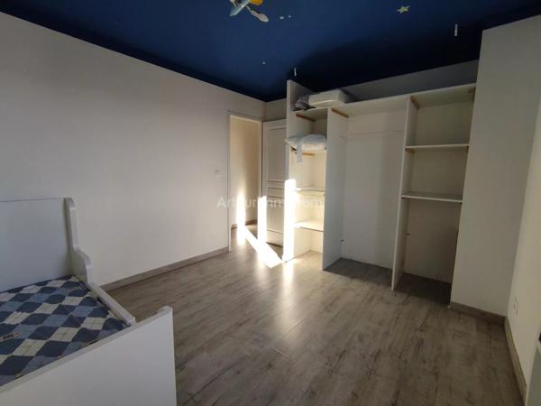 Location Maison 5 pièces à Sainte-Tulle