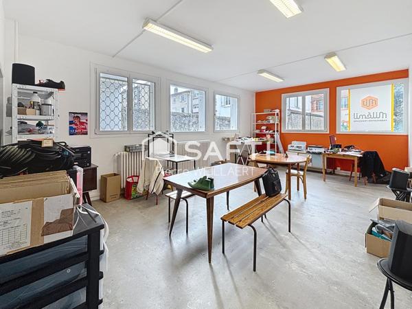 Local commercial en centre-ville de 231 m²