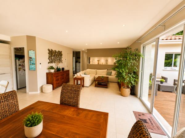 Maison contemporaine de 120 m² - 4 chambres - Terrain de 517 m²