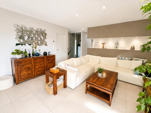 Maison contemporaine de 120 m² - 4 chambres - Terrain de 517 m²