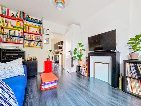 Appartement 3 pièces au pied du métro