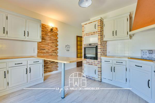 Maison
         5 pièces
        - 171 m² 199 900 € *