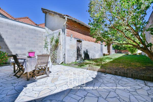 Maison
         5 pièces
        - 171 m² 199 900 € *