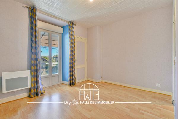 Maison
         5 pièces
        - 171 m² 199 900 € *