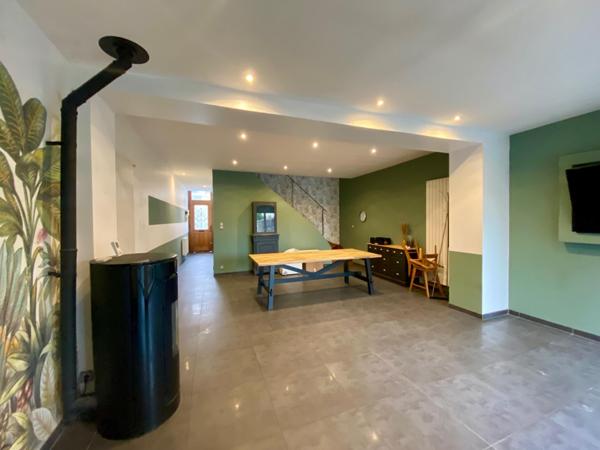 CHARMANTE MAISON DE VILLE 3 CHAMBRES JARDIN