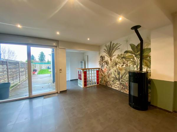 CHARMANTE MAISON DE VILLE 3 CHAMBRES JARDIN