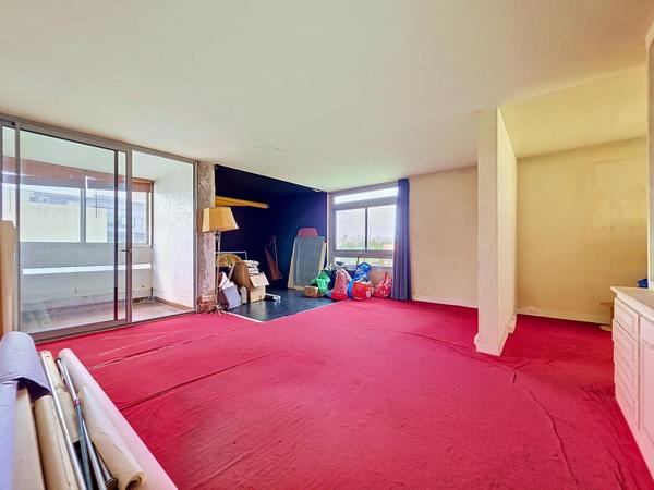 APPARTEMENT A RENOVER 90M² EN LISIERE DE MONTREUIL