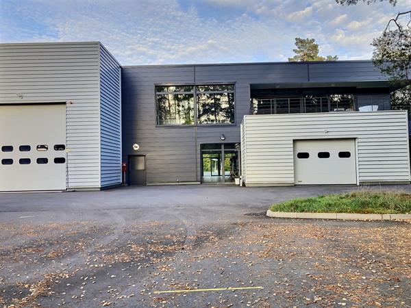 Local Professionnel 1166m² multi usages -loué partiellement -Saint -Avold