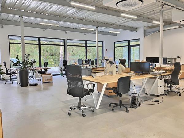 Local Professionnel 1166m² multi usages -loué partiellement -Saint -Avold