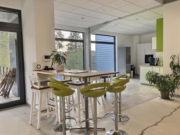 Local Professionnel 1166m² multi usages -loué partiellement -Saint -Avold