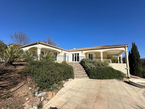 Superbe maison d'architecte avec annexes et vues