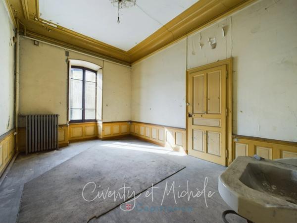 Immeuble à rénover à VAL D'ARC (73)