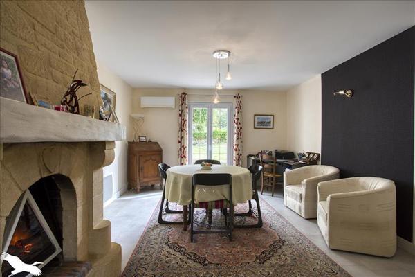 Maison à vendre |  Terrasson-Lavilledieu |  6 pièces | 140 m²