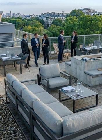 Bureaux à vendre à Neuilly-sur-Seine immeuble indépendant avec rooftop