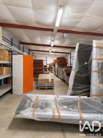 Murs commerciaux  à vendre 2 400 m² Les Mureaux