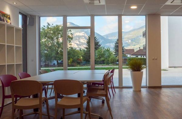 INVESTISSEMENT LOCATIF  ST EGREVE  Résidence Séniors Espace et Vie Saint-Égrève - 5,31% de rentabilité