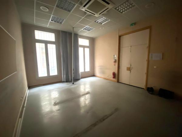 Bureaux à vendre ou à louer à MARSEILLE 13006