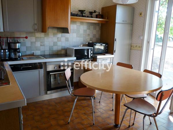 Maison
         5 pièces
        - 128 m² Exclusivité 190 000 € *