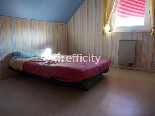 Maison
         5 pièces
        - 128 m² Exclusivité 190 000 € *
