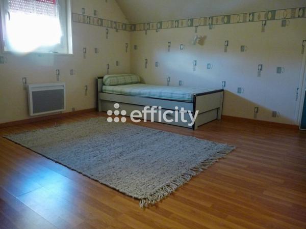 Maison
         5 pièces
        - 128 m² Exclusivité 190 000 € *