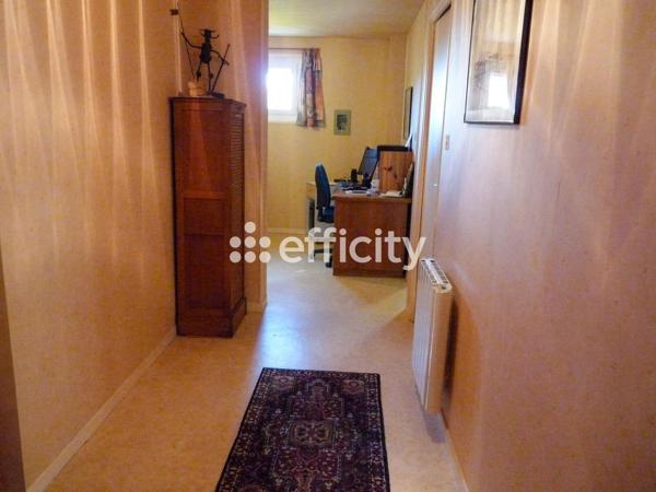 Maison
         5 pièces
        - 128 m² Exclusivité 190 000 € *