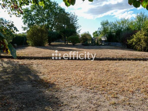 Maison
         5 pièces
        - 128 m² Exclusivité 190 000 € *