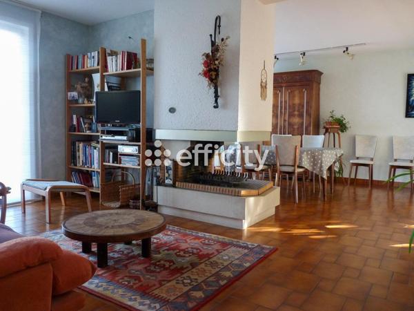 Maison
         5 pièces
        - 128 m² Exclusivité 190 000 € *