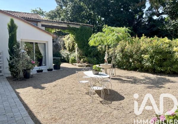 Maison à vendre 5 pièces 170 m² Chalais
