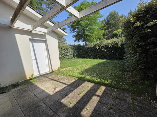 Maison à vendre 124 995 € Saint-Seurin-sur-l'Isle 4 p 79 m² DPE D