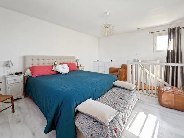 Dept de la Vienne (86) Maison de caractère type 8 à vendre