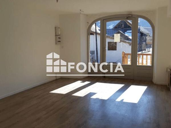 Location Local commercial 2 pièces 39 m² - MAISON FAURE GIGNOUX Vallouise 05290