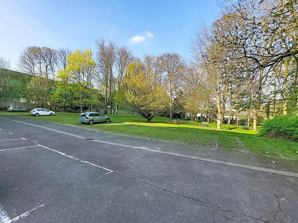 Appartement T1 à vendre à Melun - Vue sur la Seine, Balcon et Parking