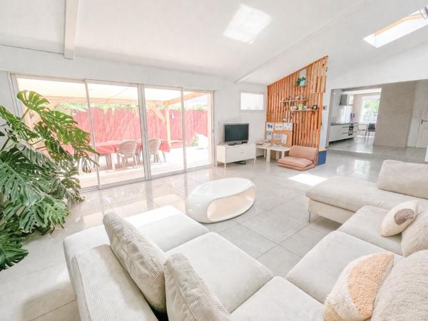 Maison 6 pièces, 4 chambres dont un studio indépendant