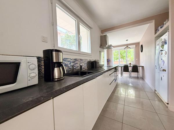 Maison 6 pièces, 4 chambres dont un studio indépendant