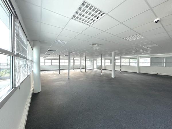 Bureaux à louer à Bordeaux Ravezies - surfaces modulables avec terrasses