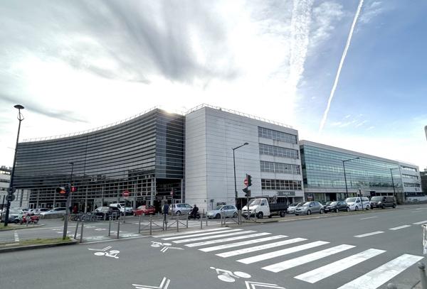 Bureaux à louer à Bordeaux Ravezies - surfaces modulables avec terrasses