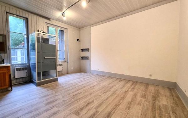 Appartement à vendre    4 pièces • 63,40 m2 Ivry-sur-Seine