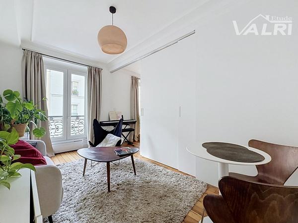 Appartement Paris 2 pièce(s) 27.8 m2, Paris 75011