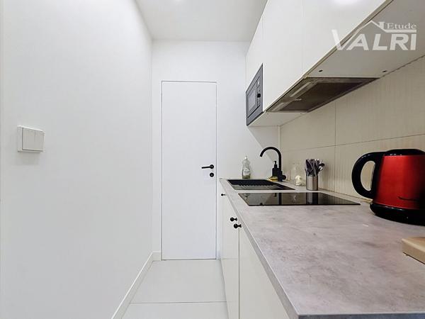 Appartement Paris 2 pièce(s) 27.8 m2, Paris 75011