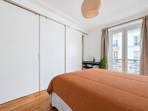 Appartement Paris 2 pièce(s) 27.8 m2, Paris 75011